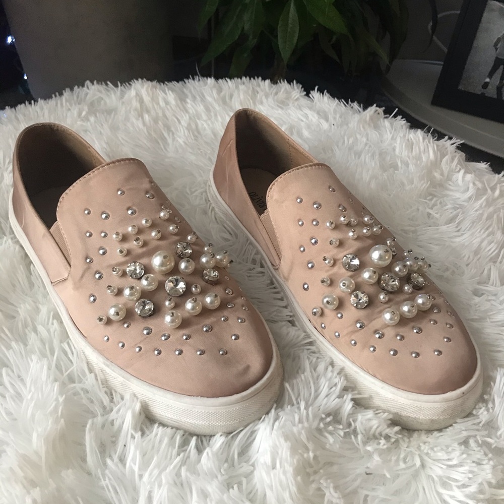 Olivia Miller Roanoke Pearl Rhinestone Sneaker
